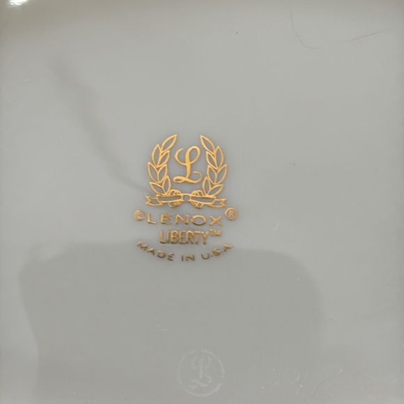 Lenox ‘Liberty’ fine china serving dish - Picture 5 of 6